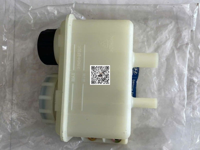 Bình dầu trợ lực lái Hyundai 5 tấn HD120 HD210 HD240 chính hãng