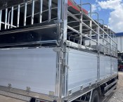 Đóng thùng Inox 304 bửng nhôm chở hải sản