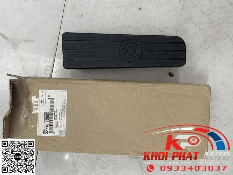 Bàn đạp ga Hyundai HD700 HD1000 HD320 Universe 45 Trago HD270 chính hãng