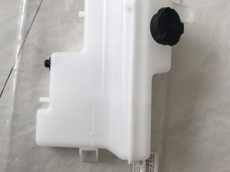 Bình nước phụ Hyundai Porter 2 H150 chính hãng