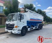 Cải tạo xe Hino 500 3 chân chở thức ăn chăn nuôi 24 khối 