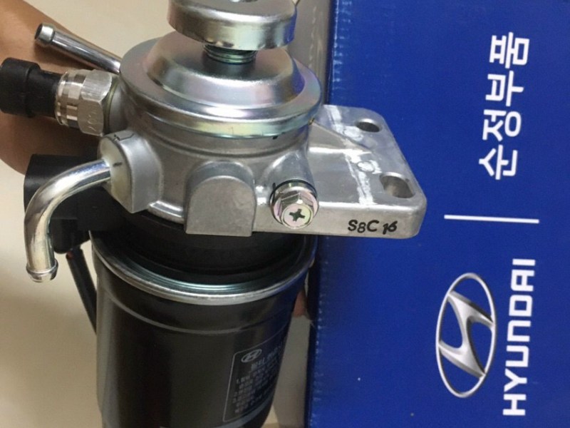 Bơm tay Hyundai Porter H150 N250 K200 K250 Bơm tay có lọc dầu Hyundai