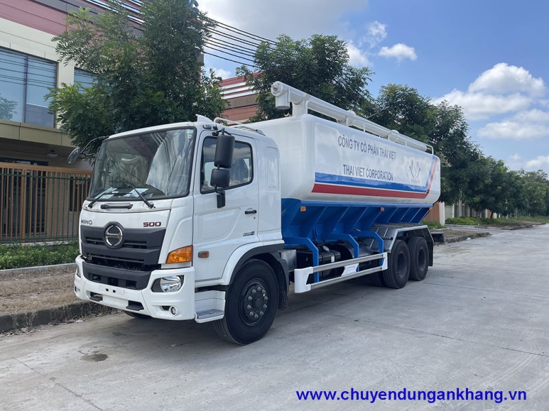 Hino 3 chân bồn chở cám