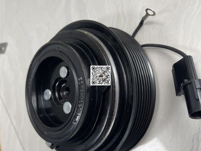 Mặt hít lốc lạnh Solati buly lốc lạnh Hyundai 16 chỗ chính hãng