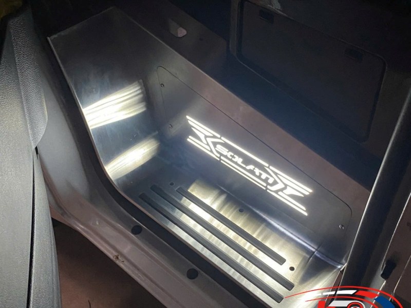 Ốp bước chân Solati Inox liền khối