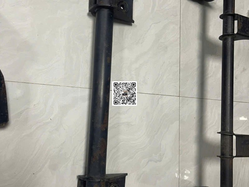 Pat treo phuột giảm sốc Hyundai HD72 HD99 HD800 HD700