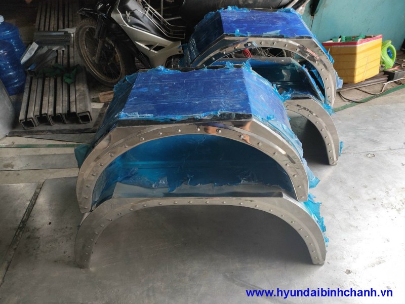 Vè Inox xe tải vè Composite xe tải Hyundai Kia Isuzu Veam 