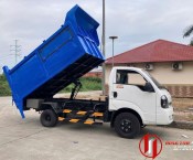 KIA K250 chở rác 7 khối bàn nâng thùng ben